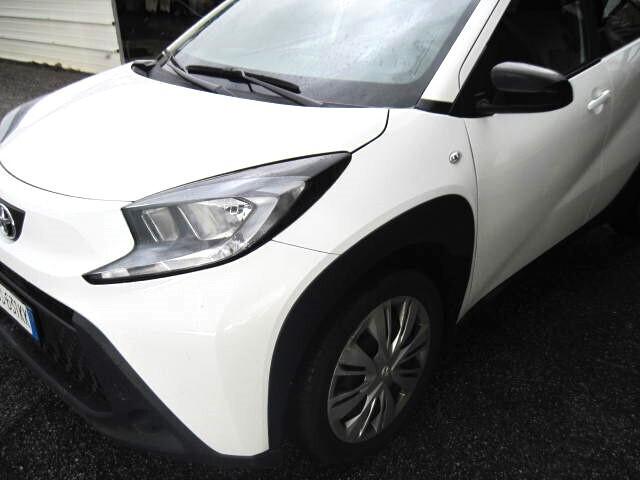 Toyota Aygo X 1.0 VVT-i 72 CV 5 CAMBIO AUTOMATICO S-CVT SOLO KM 28000