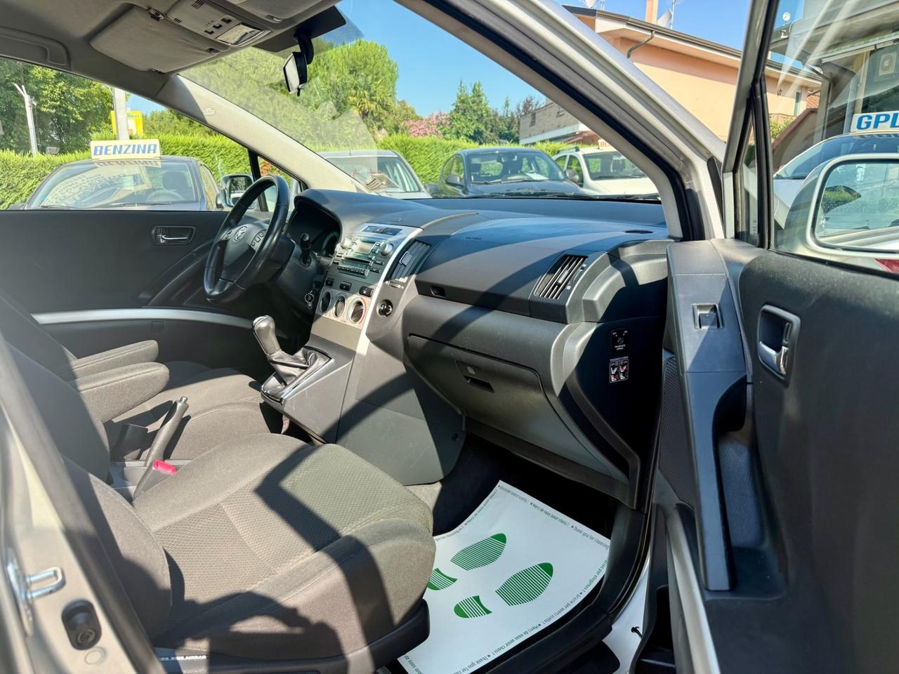 Toyota Corolla Verso 1.8 Ok NEOPATENTATI