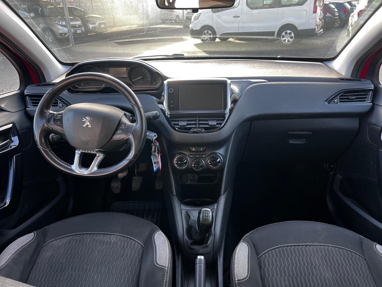 Peugeot 208 PureTech 82 5p. GPL Allure