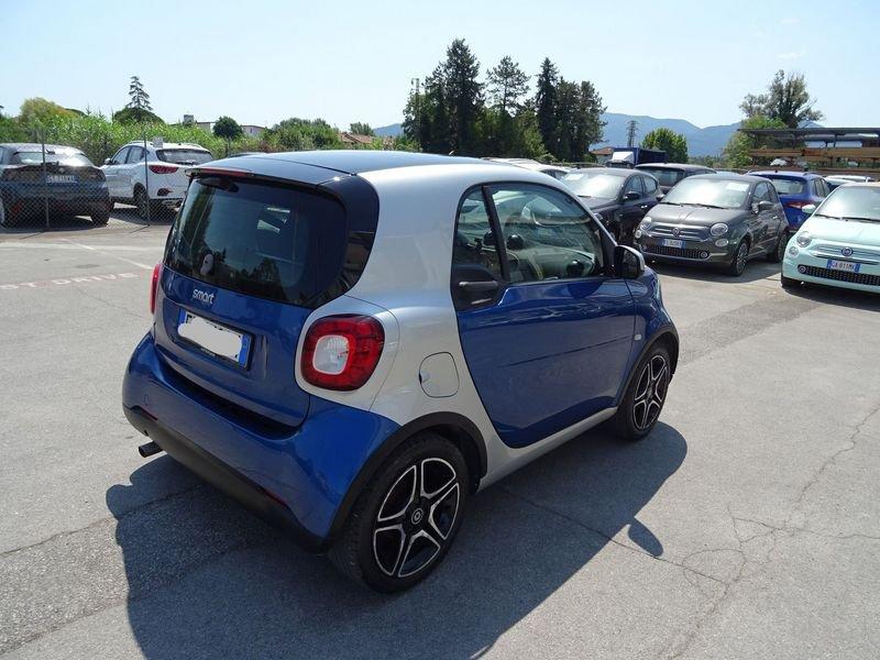 smart fortwo fortwo 70 1.0 Passion