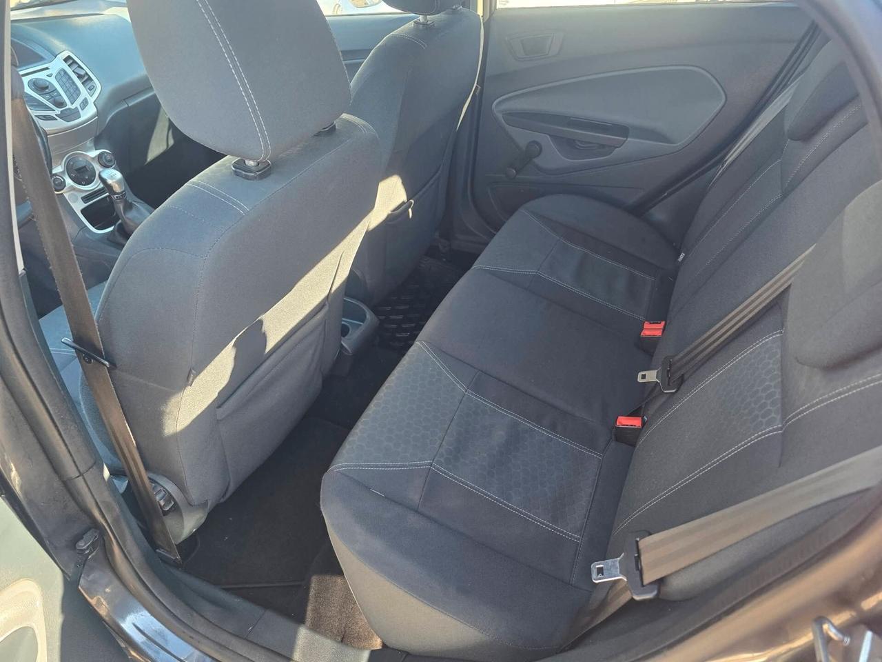 Ford Fiesta 1.2 Gpl Titanium 5 porte