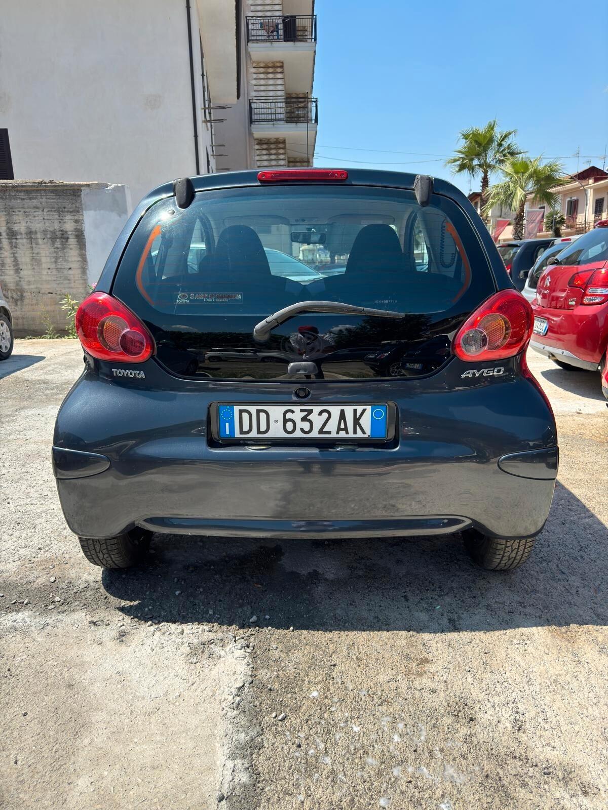 Toyota Aygo 1.0 12V VVT-i 3 porte Sol