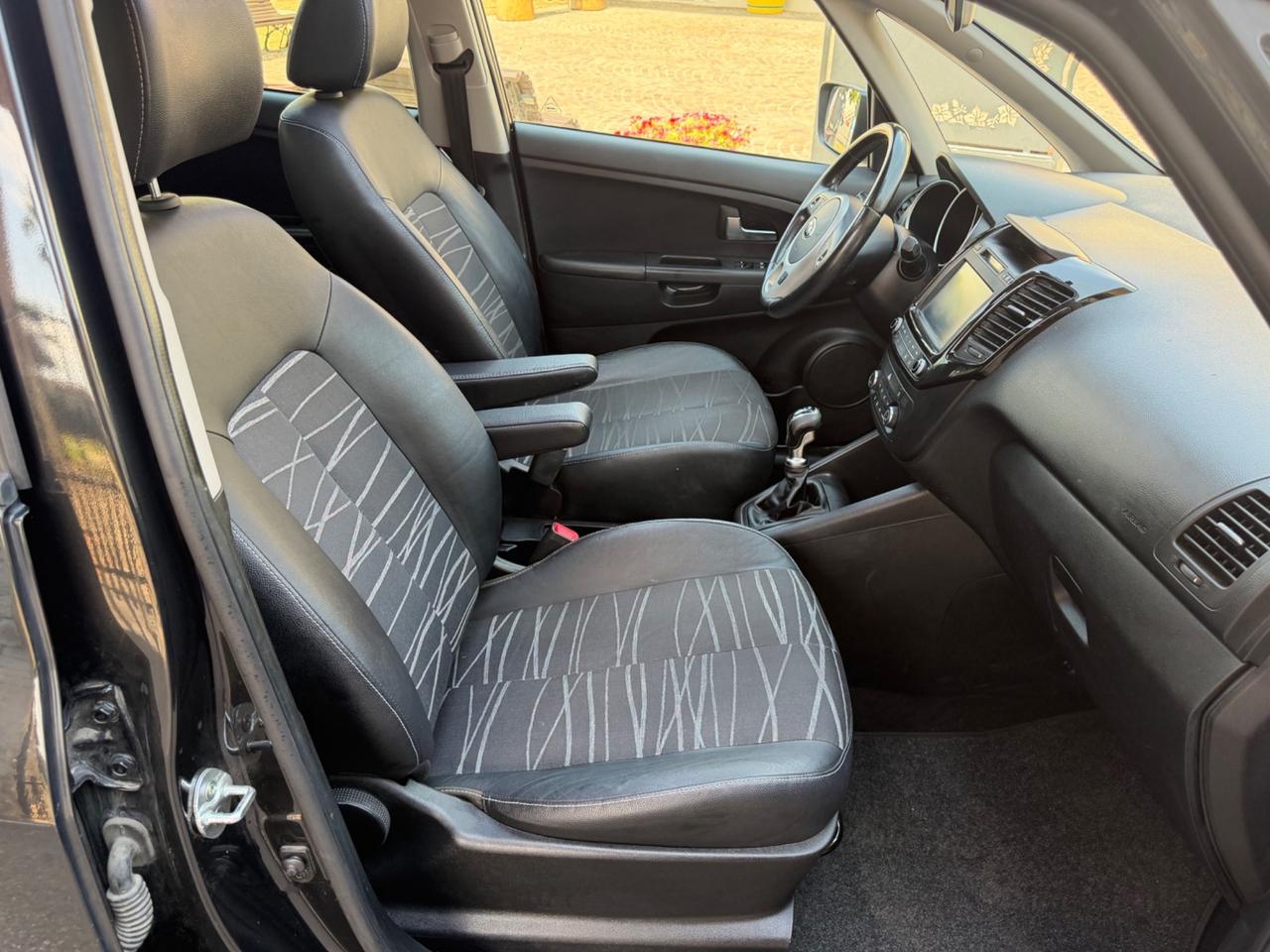 Kia Venga 1.4 CRDi 90CV Cool TETTO APRIBILE