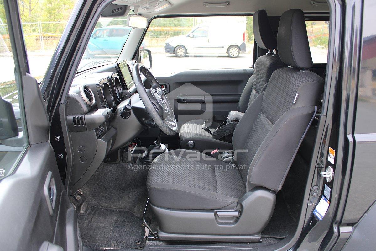 SUZUKI Jimny 1.5 5MT Top