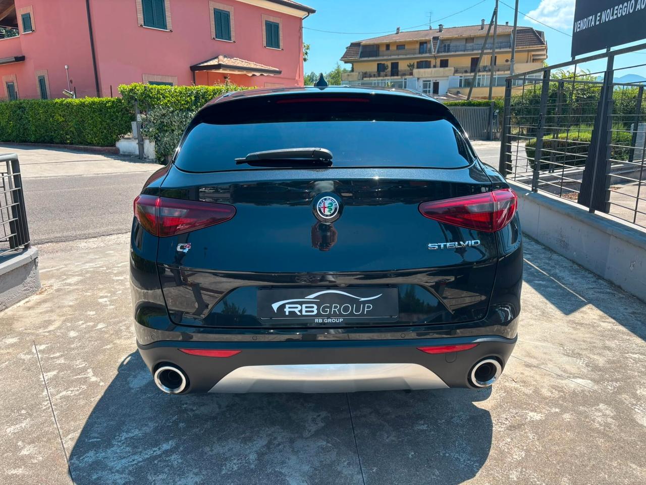 Alfa Romeo Stelvio 2.2 Turbodiesel 180 CV AT8 Q4 Business