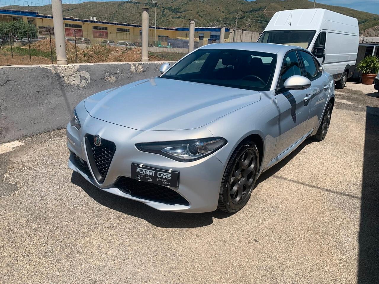 Alfa Romeo Giulia 2.2cc160 CV AT8 uniprò 12/2020