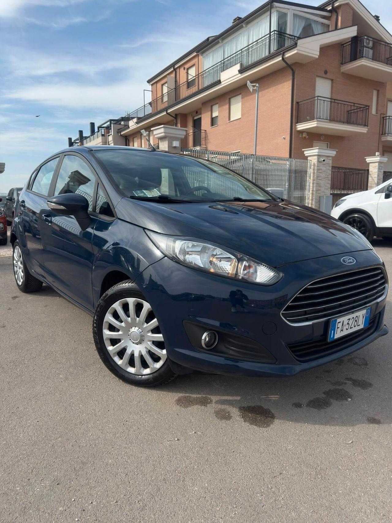 Ford Fiesta 1.5 TDCi 75CV 5 porte Black & White Edition