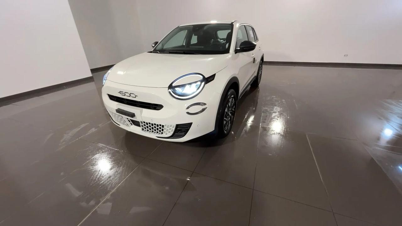Fiat 600 Hybrid 110 CV DCT MHEV La Prima RENT TO BUY