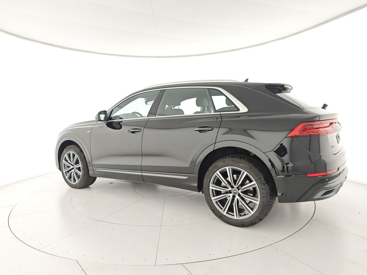 Audi Q8 45 TDI quattro tiptronic Sport