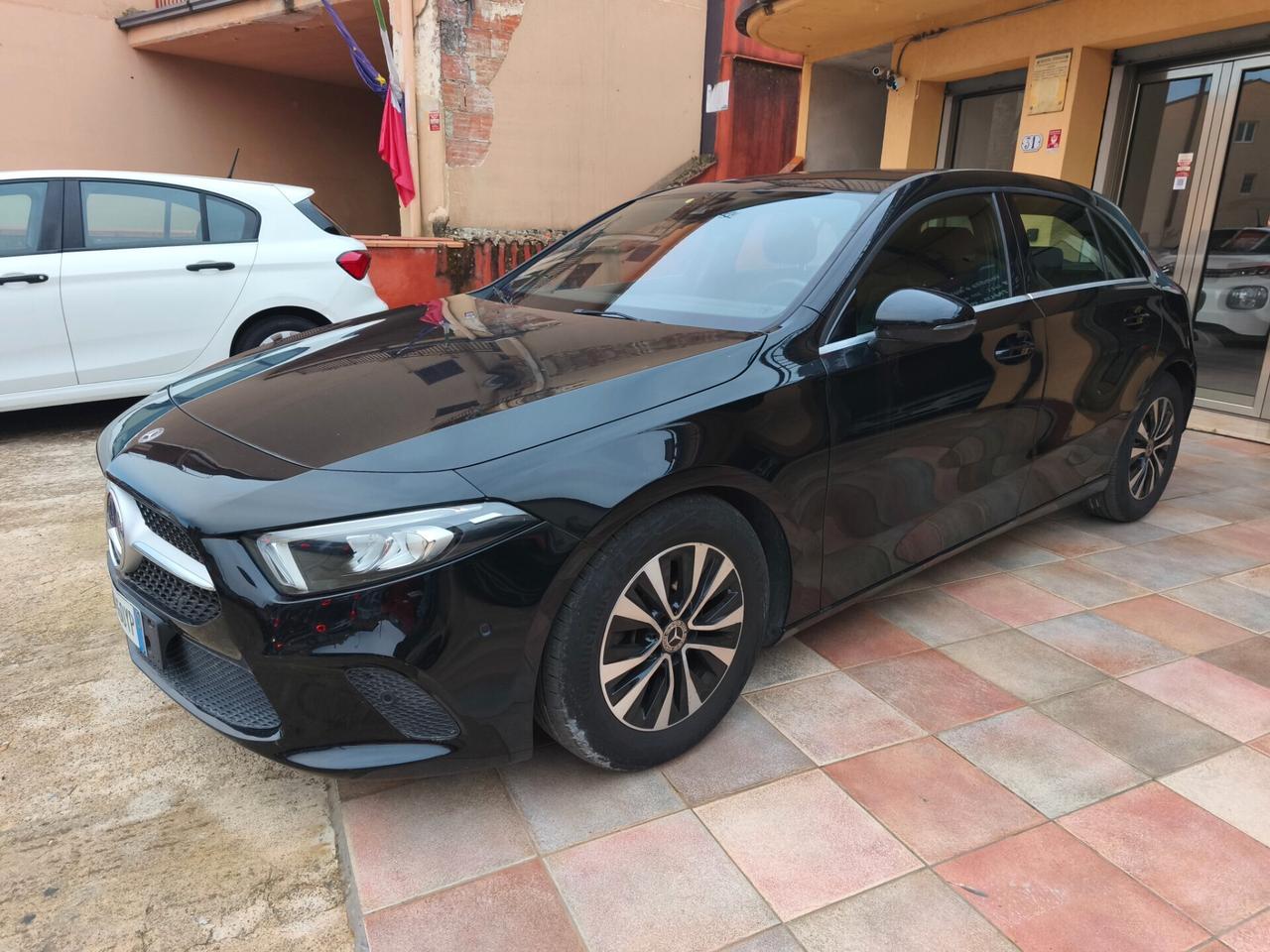 Mercedes A 180d Motore Mercedes 2.0