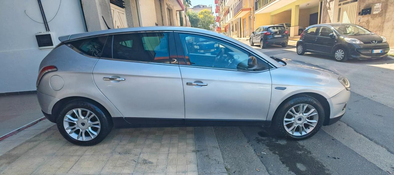 Lancia Delta 1.6 MJT DPF Selectronic Platino