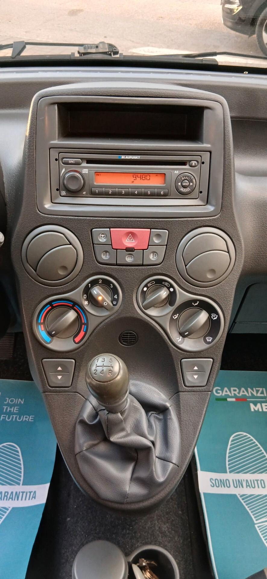 FIAT PANDA 1.2 EMOTION PARI AL NUOVO