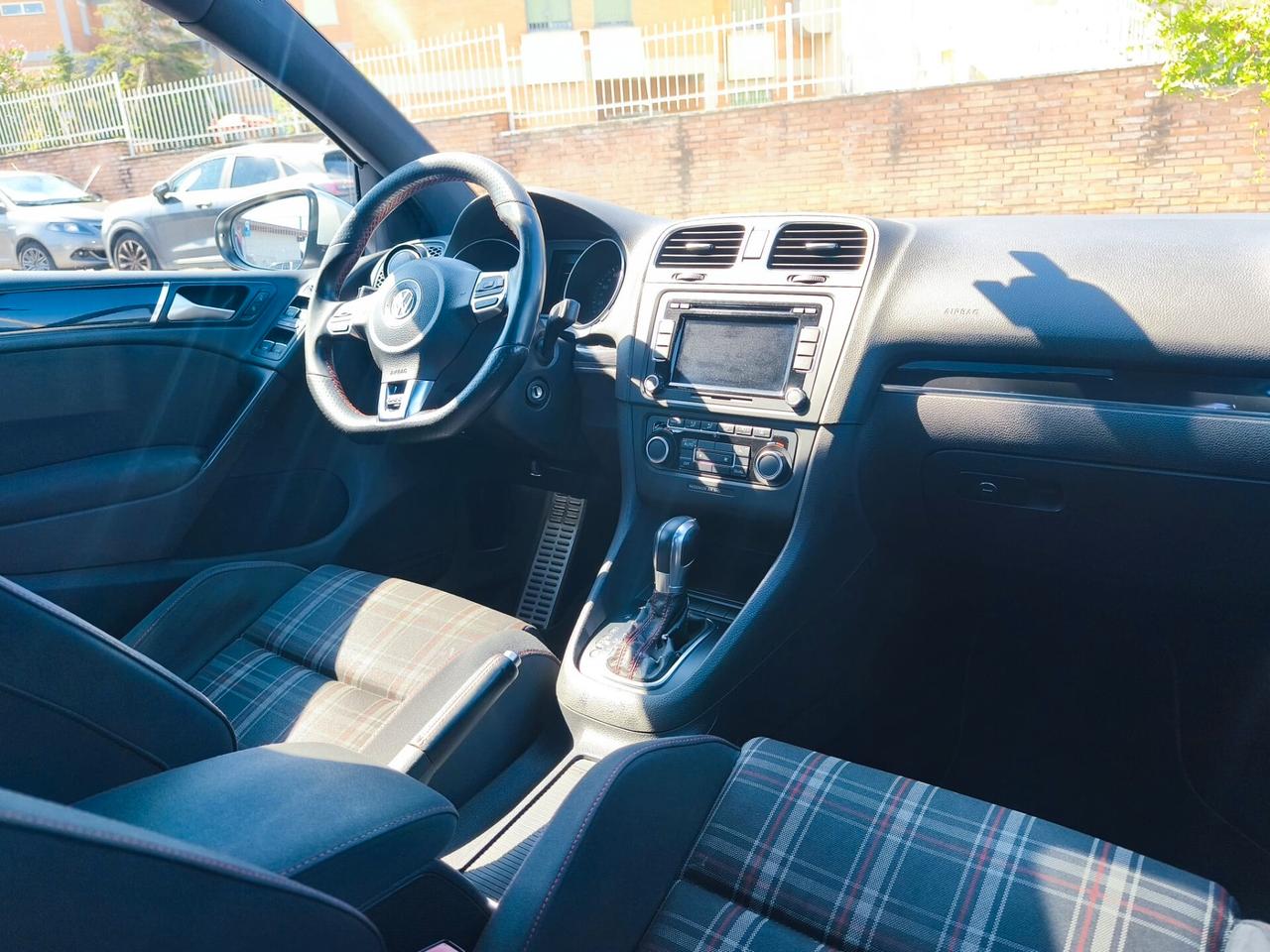 Volkswagen Golf GTI 2.0 TSI DSG 5p.