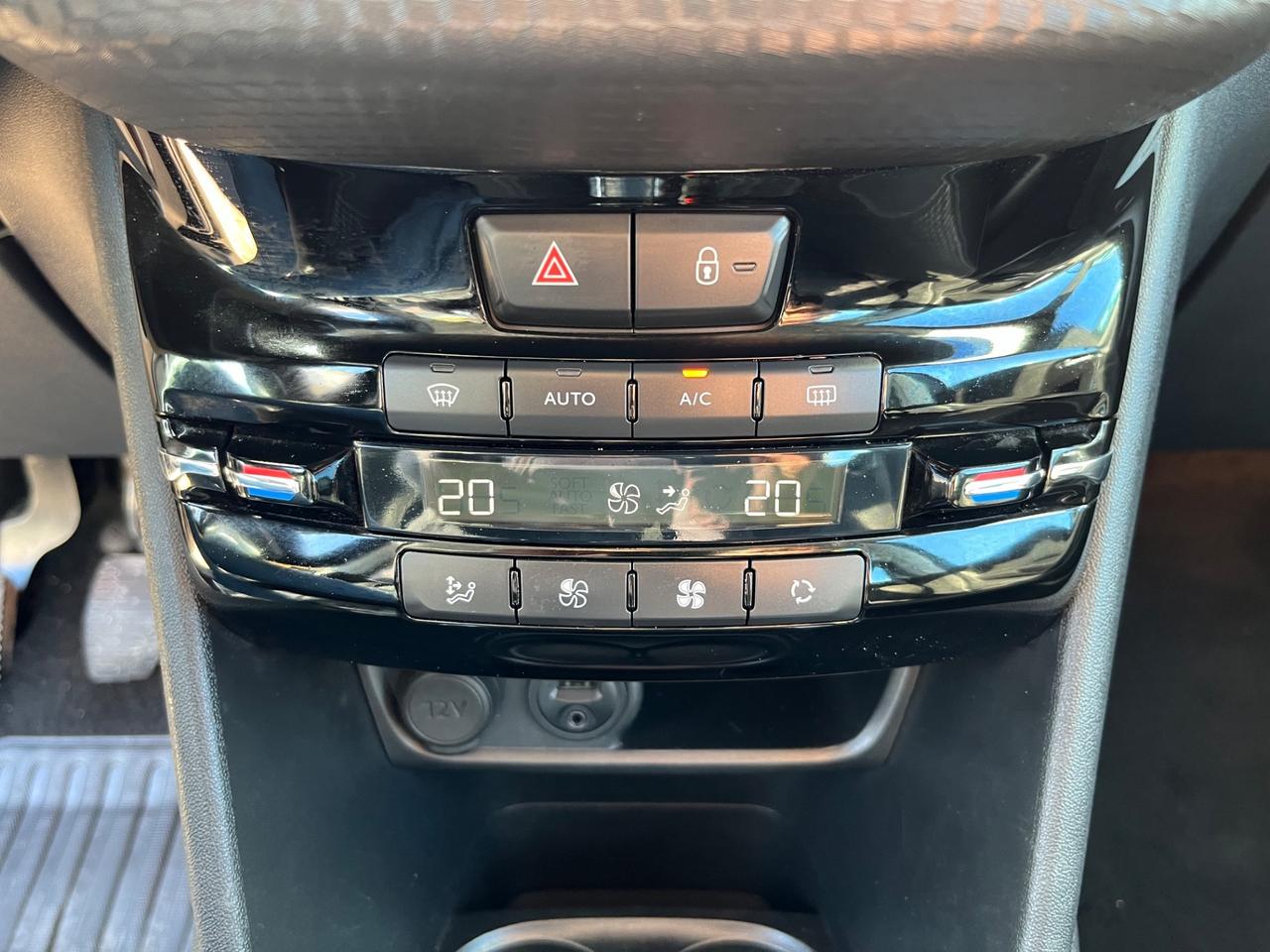 Peugeot 208 1.2 PureTech 82CV 5 porte Allure