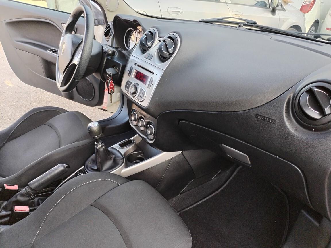 Alfa Romeo MiTo 1.4 78 CV 8V 31000km tetto elettrico panoramico 6/2011