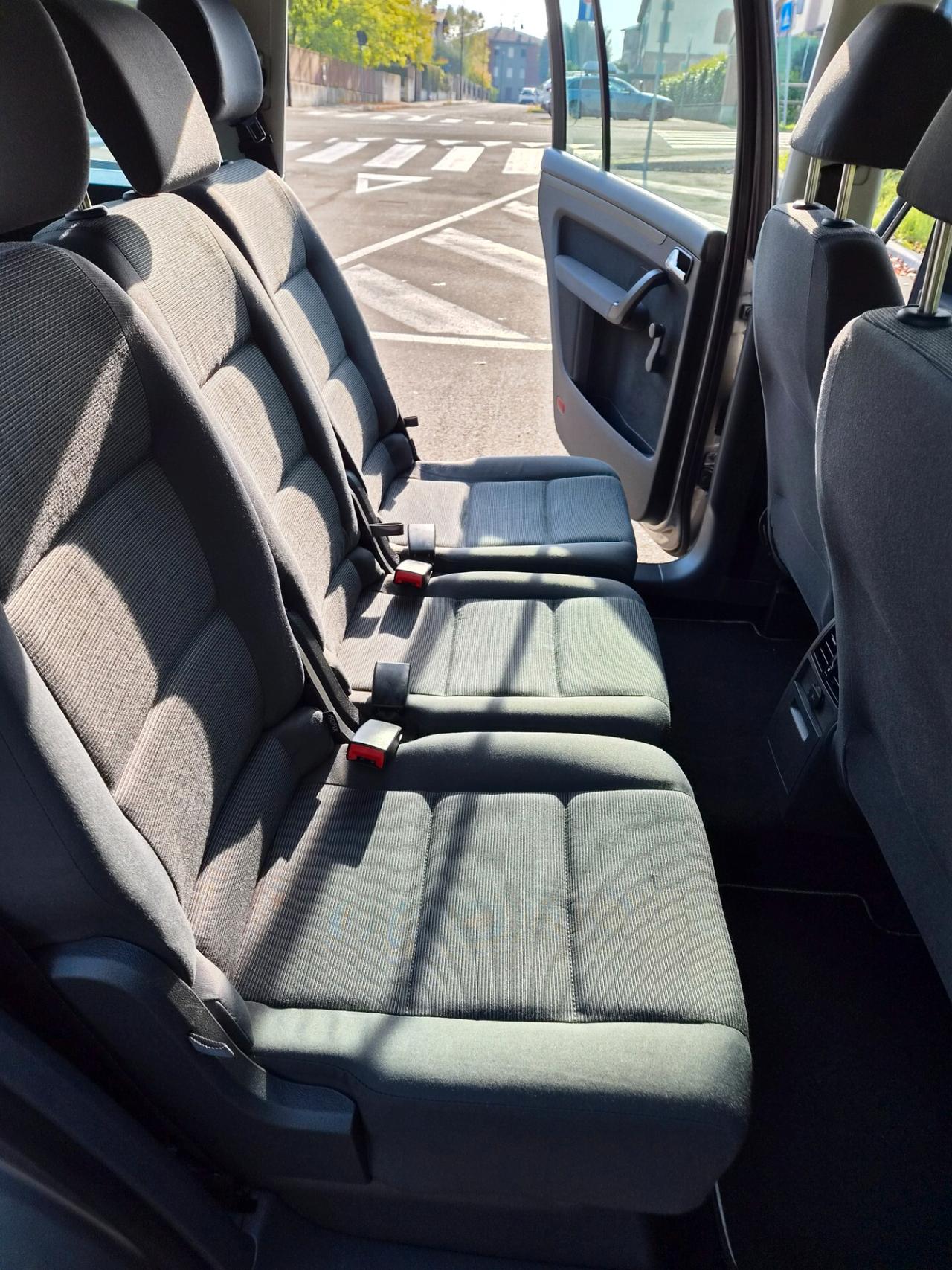 Volkswagen Touran 1.6 BENZINA 7 POSTI