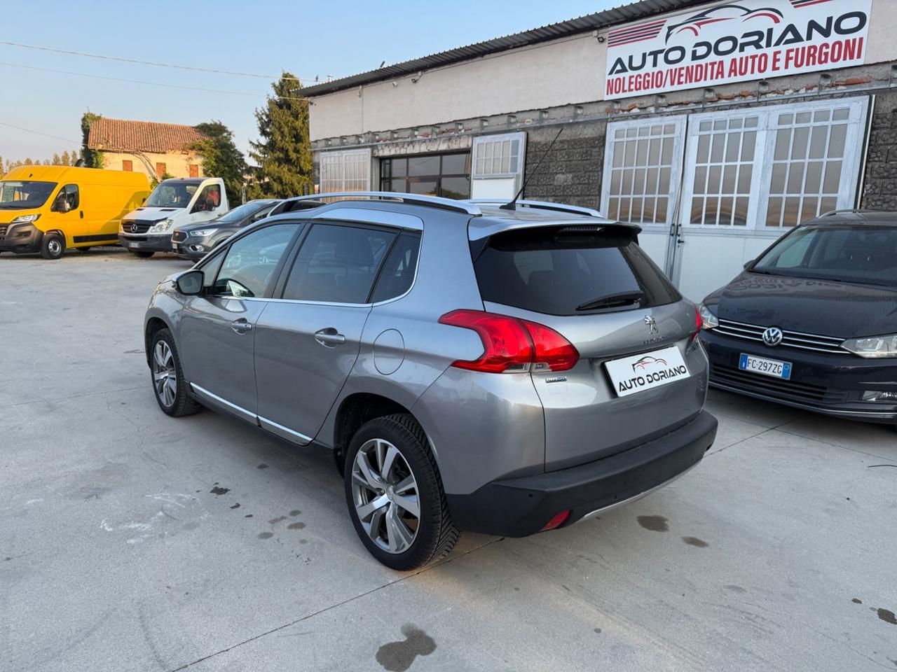 Peugeot 2008 BlueHDi 100 Black Matt