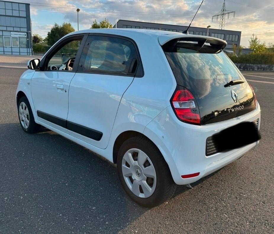 Renault Twingo 1.0 benzina - 112.000 km- anno 2016 - unico proprietario