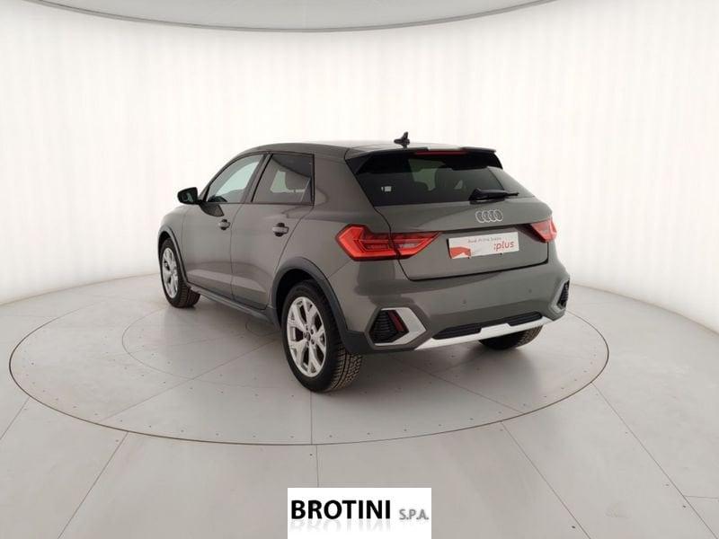 Audi A1 Sportback Allstreet 35 TSI S Tronic Identity Contrast