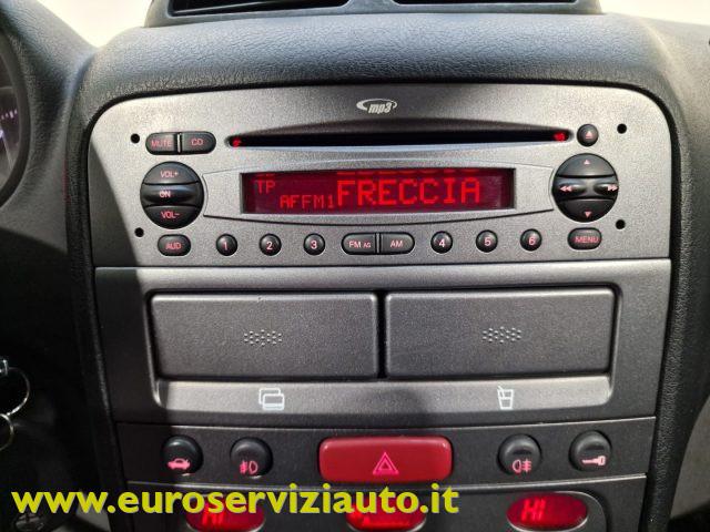 ALFA ROMEO GT 1.9 JTDM 16V Distinctive Q2