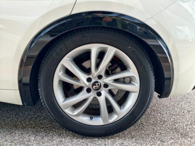 INFINITI Q30 1.5 diesel DCT Business Executive