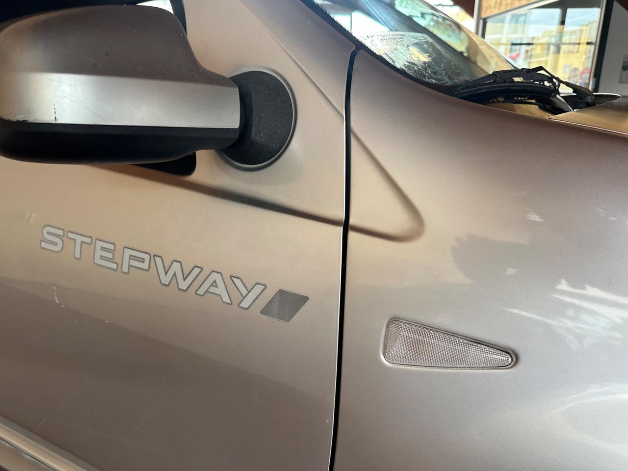 Dacia Sandero Stepway 1.6 8V 90CV