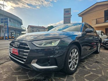 Audi A4 40 TDI quattro S tronic Business Advanced