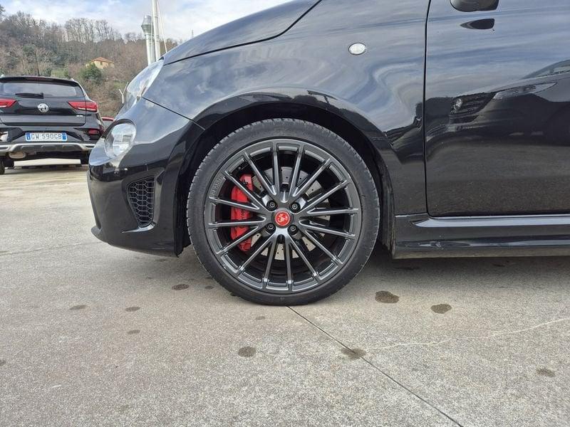Abarth 695 1.4 t-jet Competizione 180cv