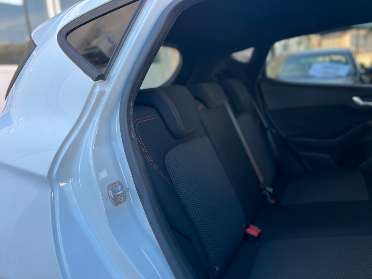 Ford Fiesta 1.5 EcoBlue 86cv 5 porte ST-Line FINANZIABILE