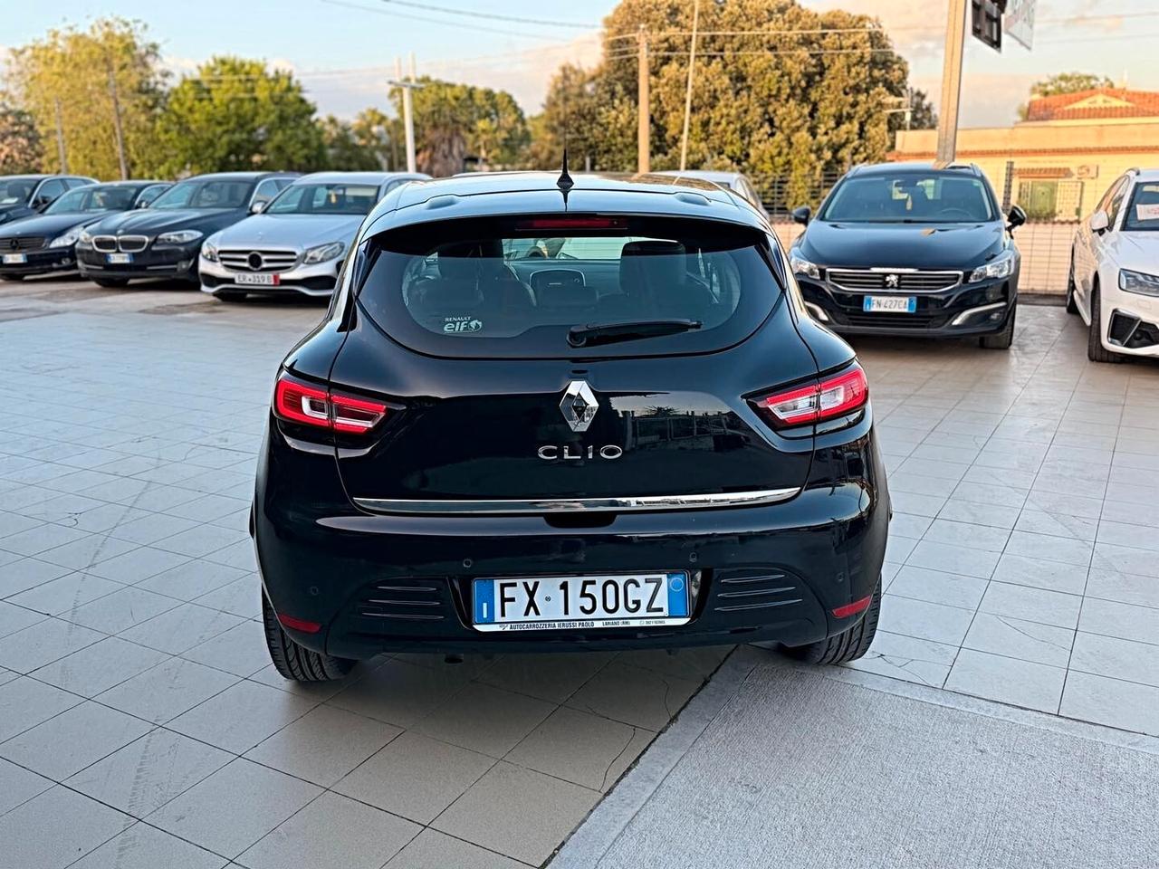 Renault Clio 90 CV 5P Moschino Intens 12 MESI DI GARANZIA