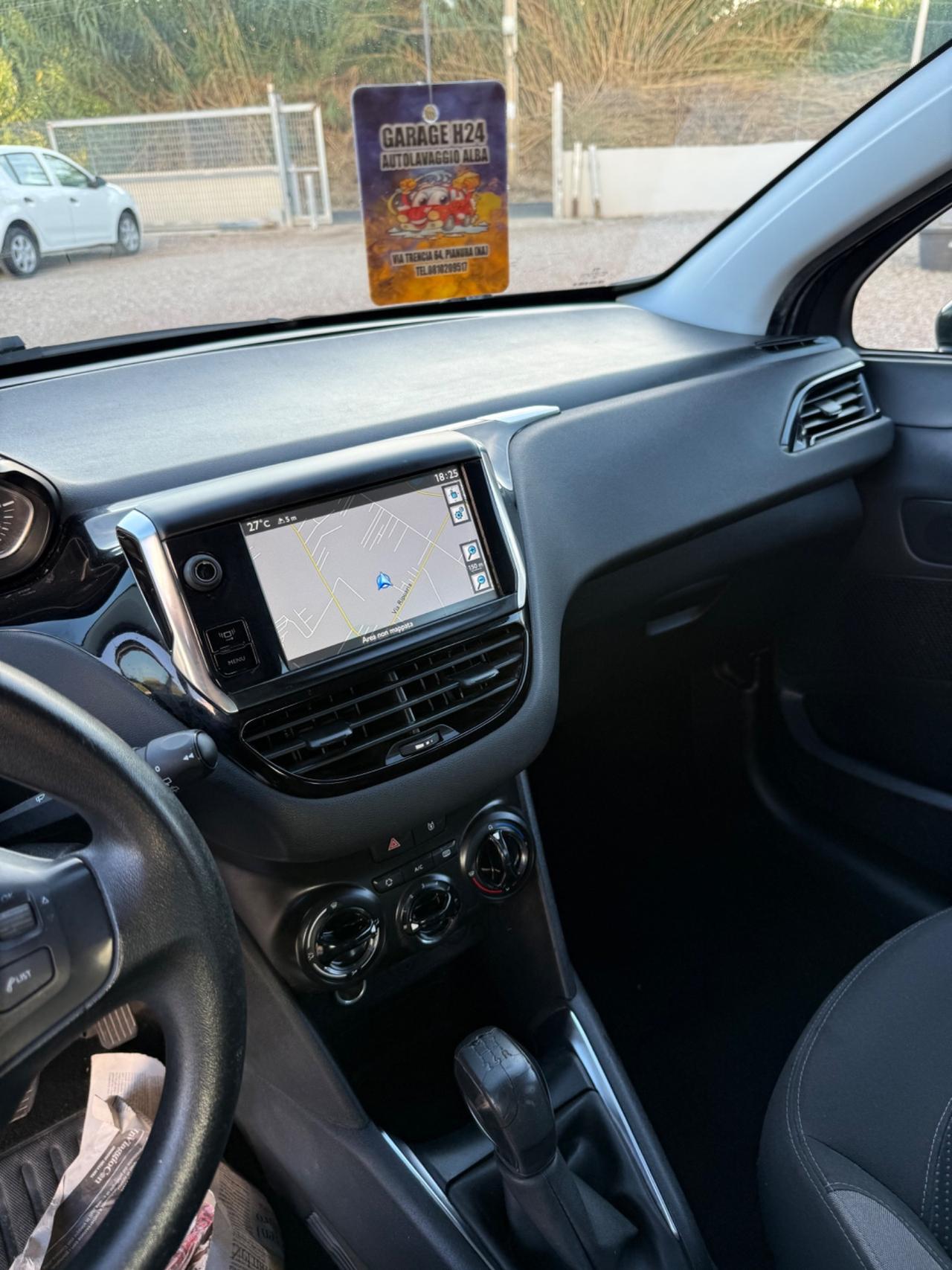 Peugeot 208 1.4 HDi 68 CV 5 porte Allure