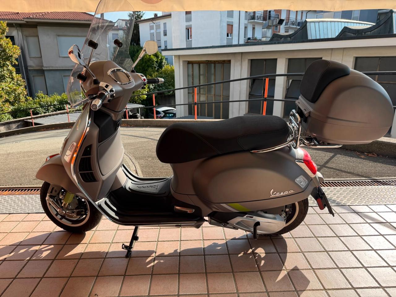 Vespa 300 GTS 310 Supertech