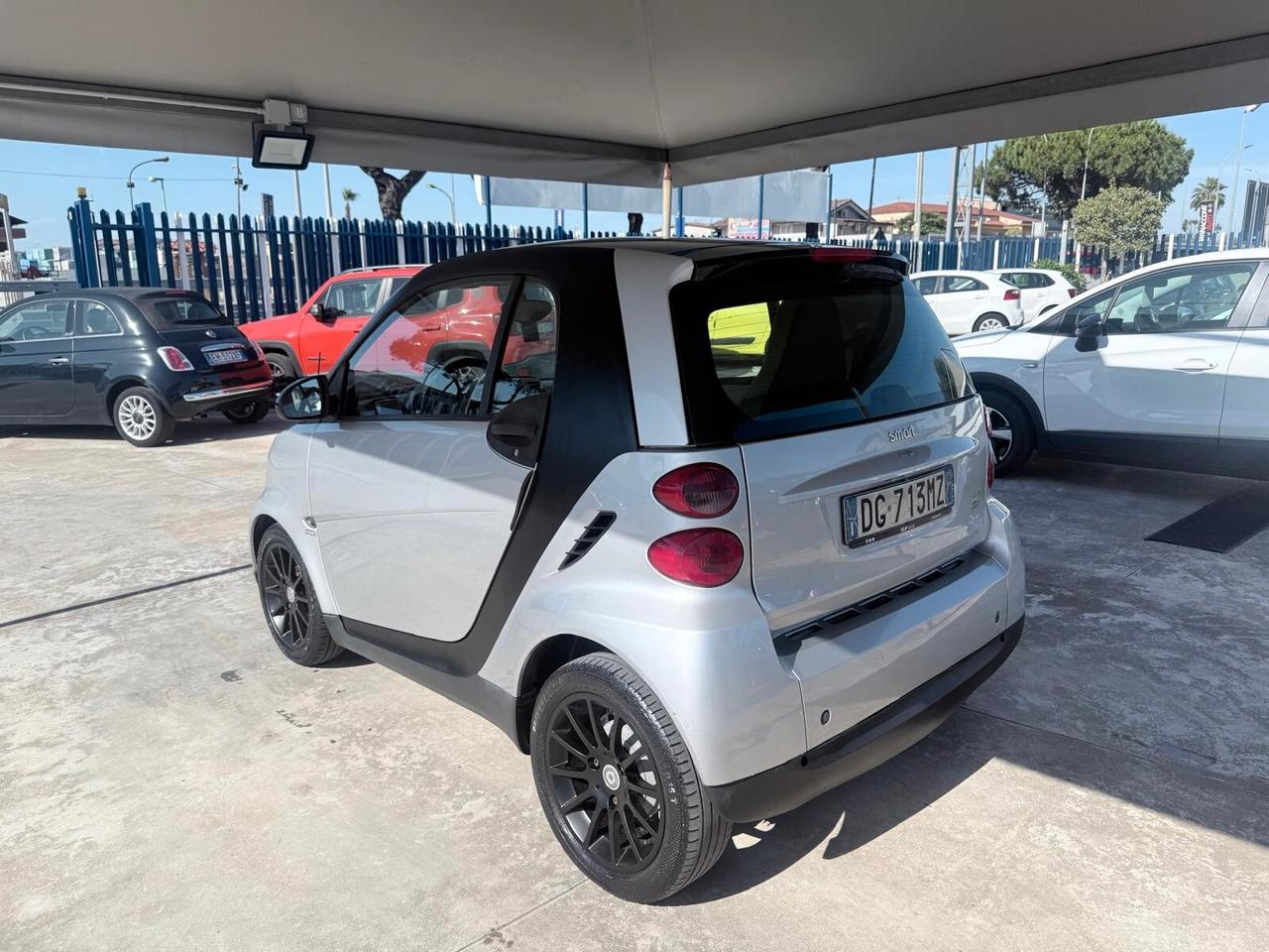 Smart ForTwo 1000 52 kW coupé limited one