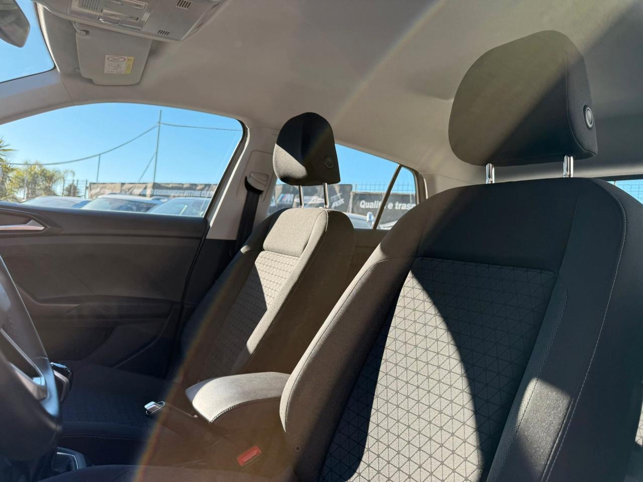 VOLKSWAGEN T-CROSS 2023 1.O BENZINA 95CV 18000KM