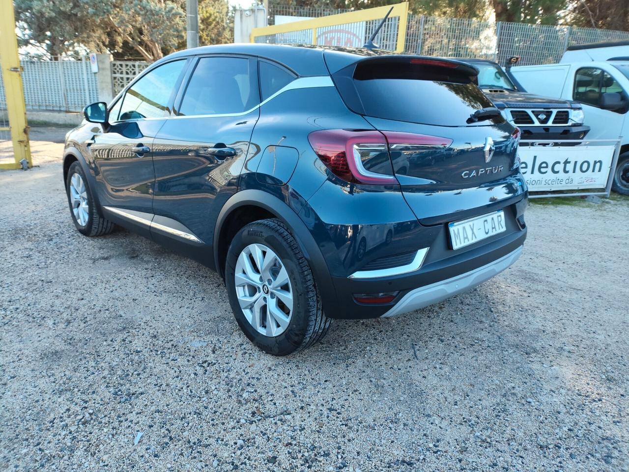 Renault Captur E-Tech 160 CV Intens. IVA inclusa nel prezzo