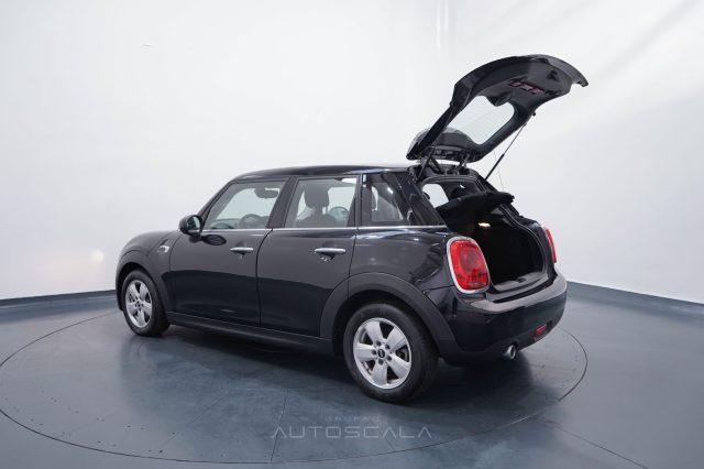 MINI Cooper 1.5 136cv 5 porte