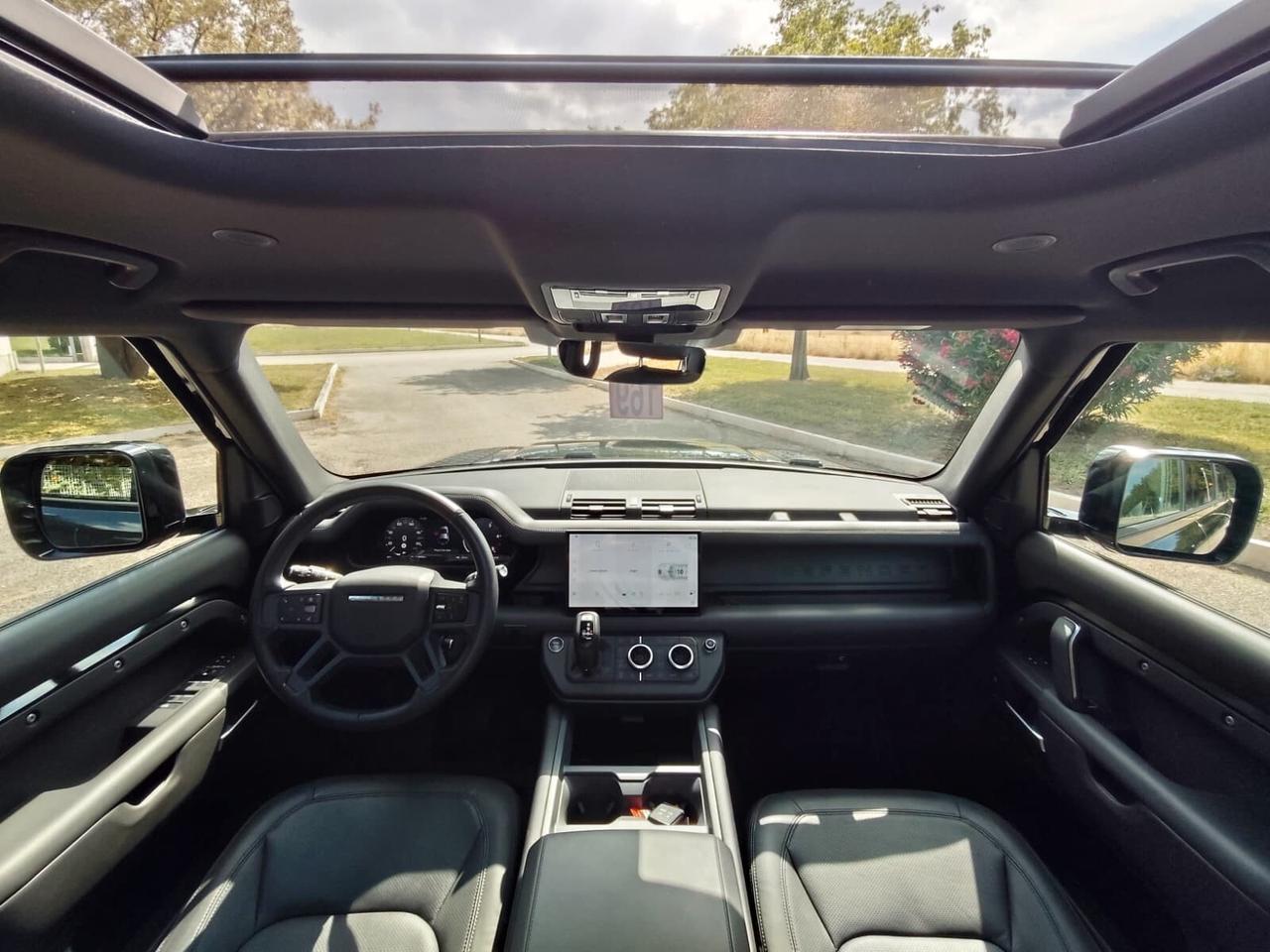 Land Rover Defender 110 3.0D I6 250 CV AWD Auto X-Dynamic HSE 7P.