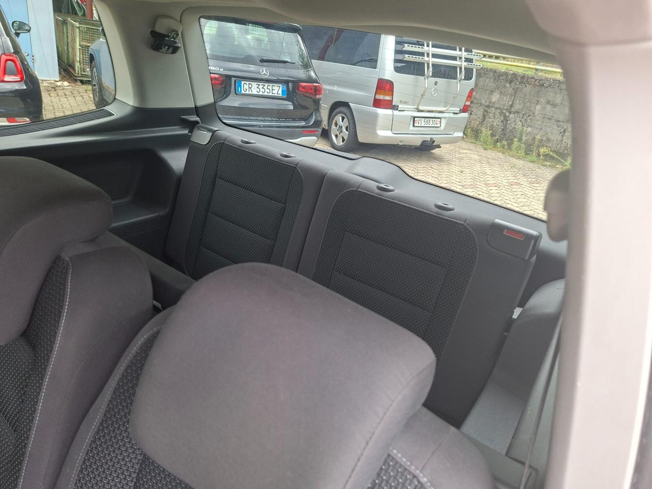 Volkswagen Touran Business 1.6 TDI Comfortline