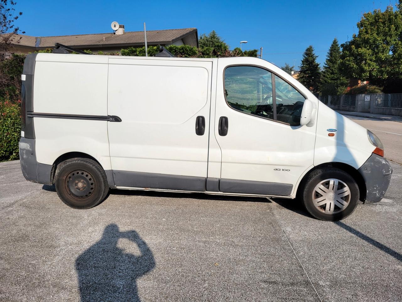 Renault Trafic 1.9 dCi 100cv