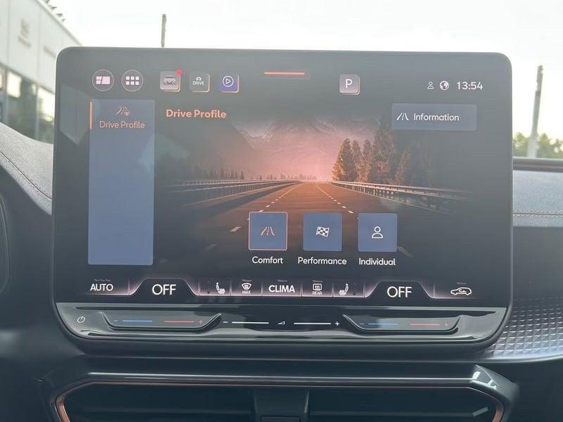 Cupra Leon Leon Sportstourer 1.5 Hybrid 150 CV DSG Camera 18" LED