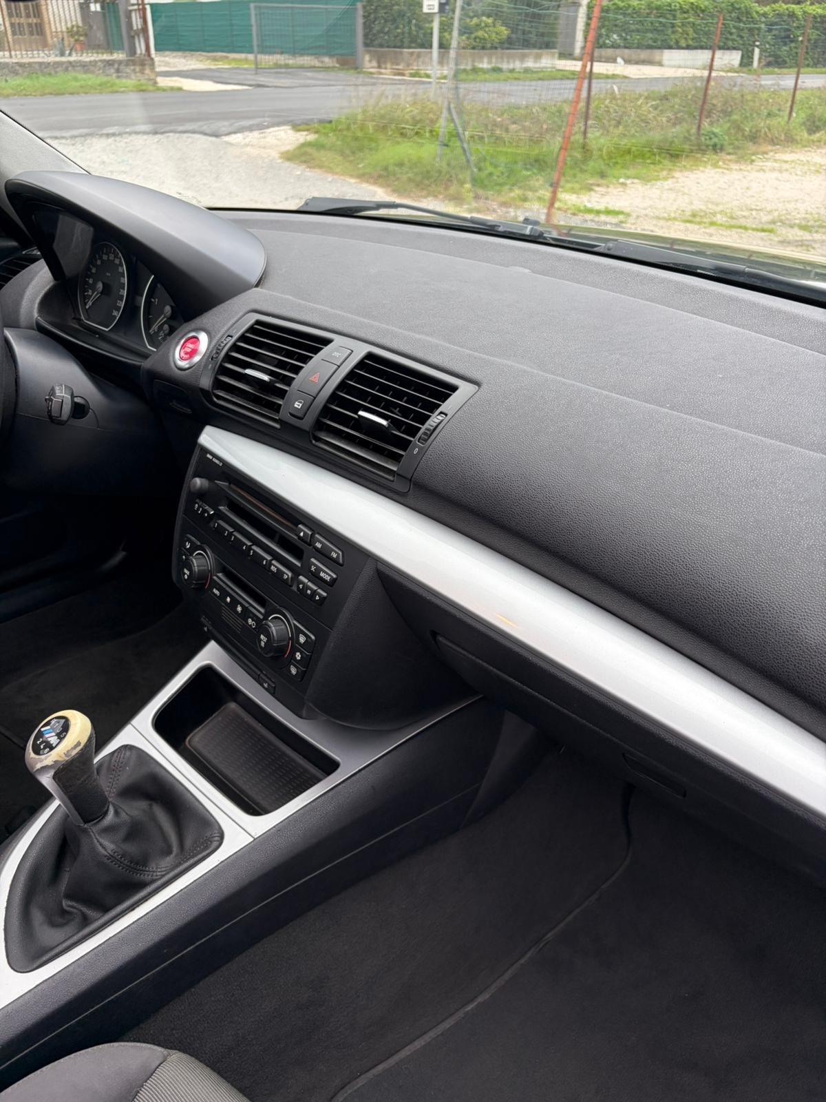 Bmw 118 diesel 122 cavalli adatta a neopatentati tetto apribile