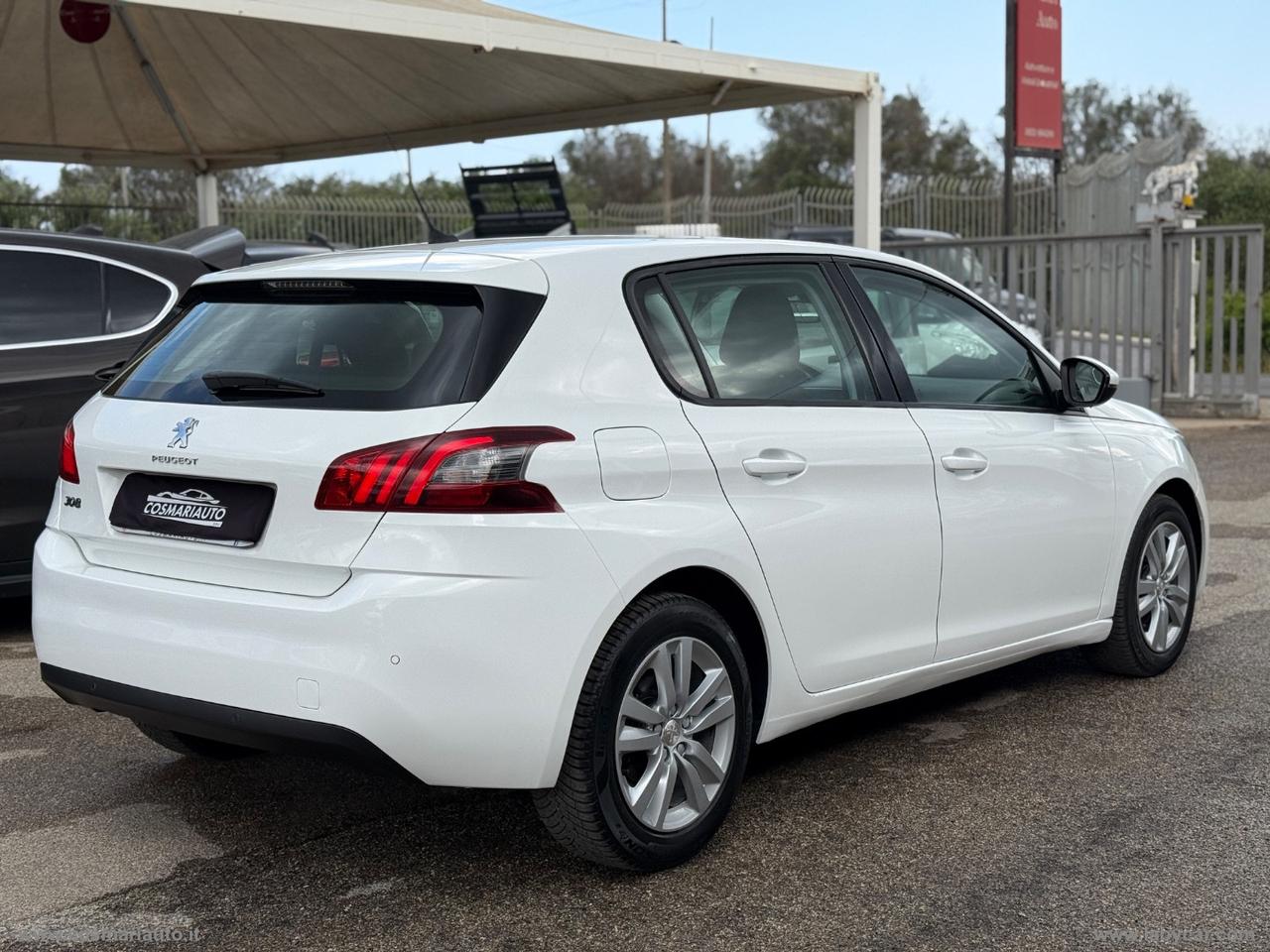 PEUGEOT 308 BlueHDi 130 S&S Business