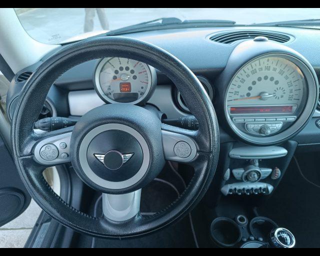 MINI Cooper D 1.6 16V Cooper D Salt