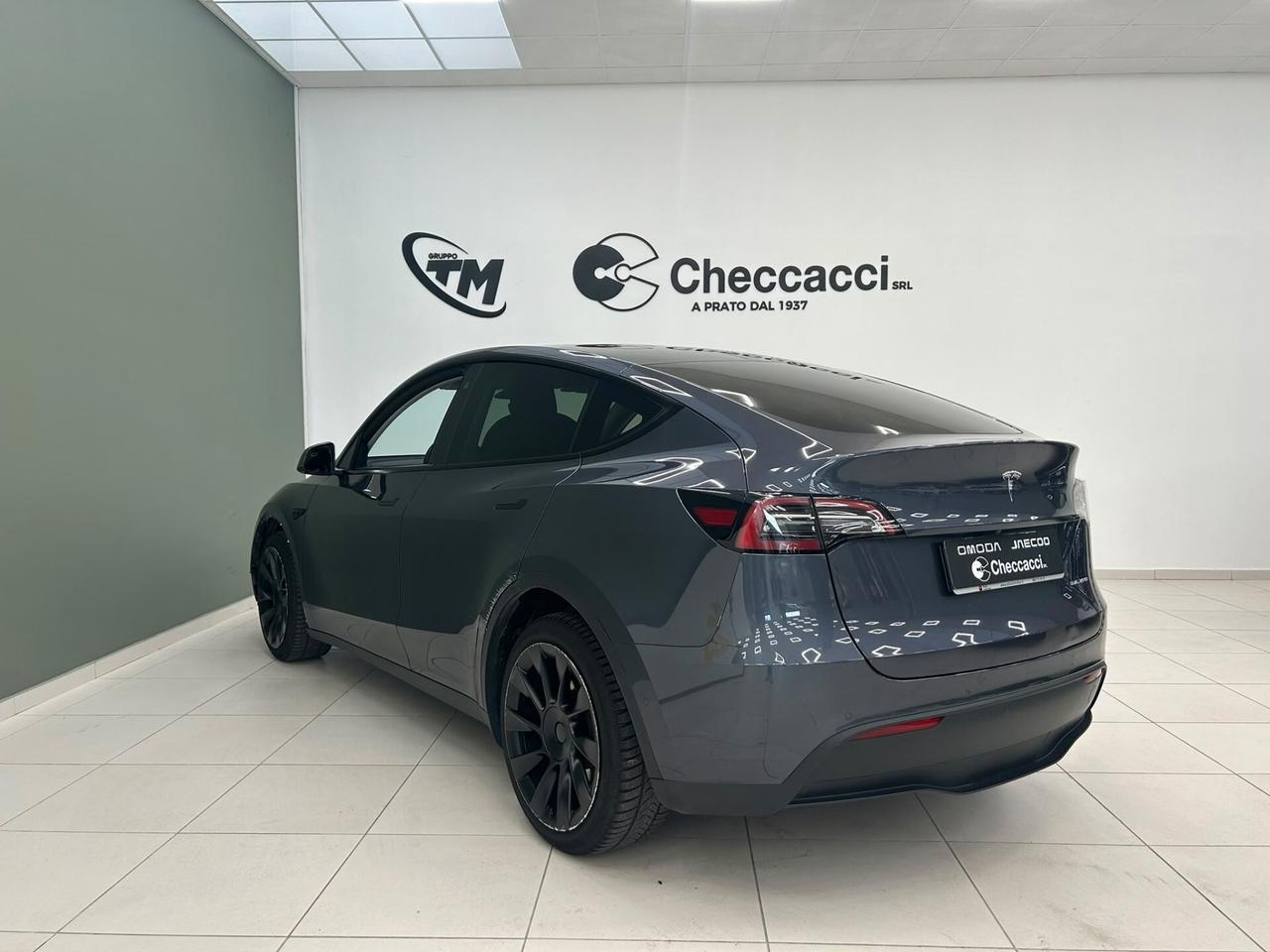Tesla Model Y Long Range AWD
