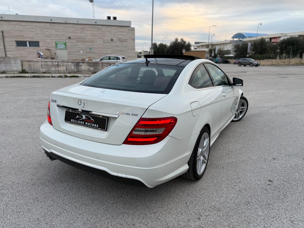 Mercedes-benz C 220 CDI BlueEFFICIENCY Coupé Avantgarde