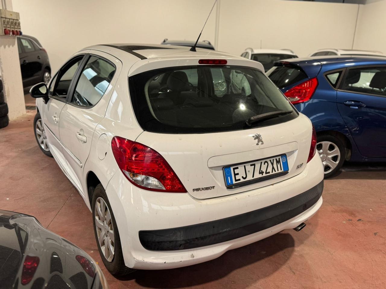 Peugeot 207 1.6 VTi 120CV 5p. Allure SI NEOPATENTATI