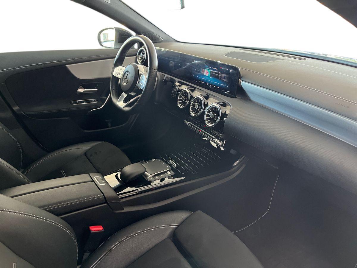 Mercedes-Benz CLA Coupe 200 d Premium auto