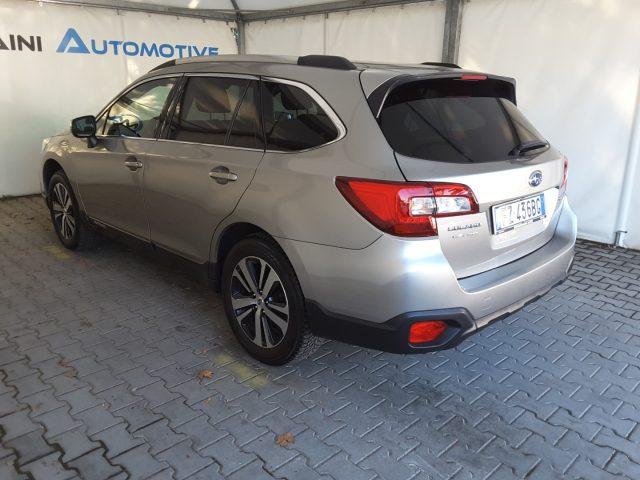 SUBARU OUTBACK 2.5i CVT BIFUEL GPL Premium *GANCIO TRAINO*