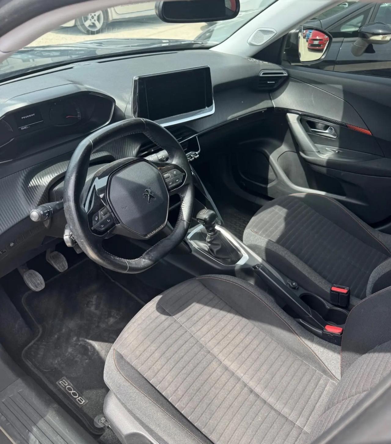 Peugeot 2008 BlueHDi 100 S&S Allure