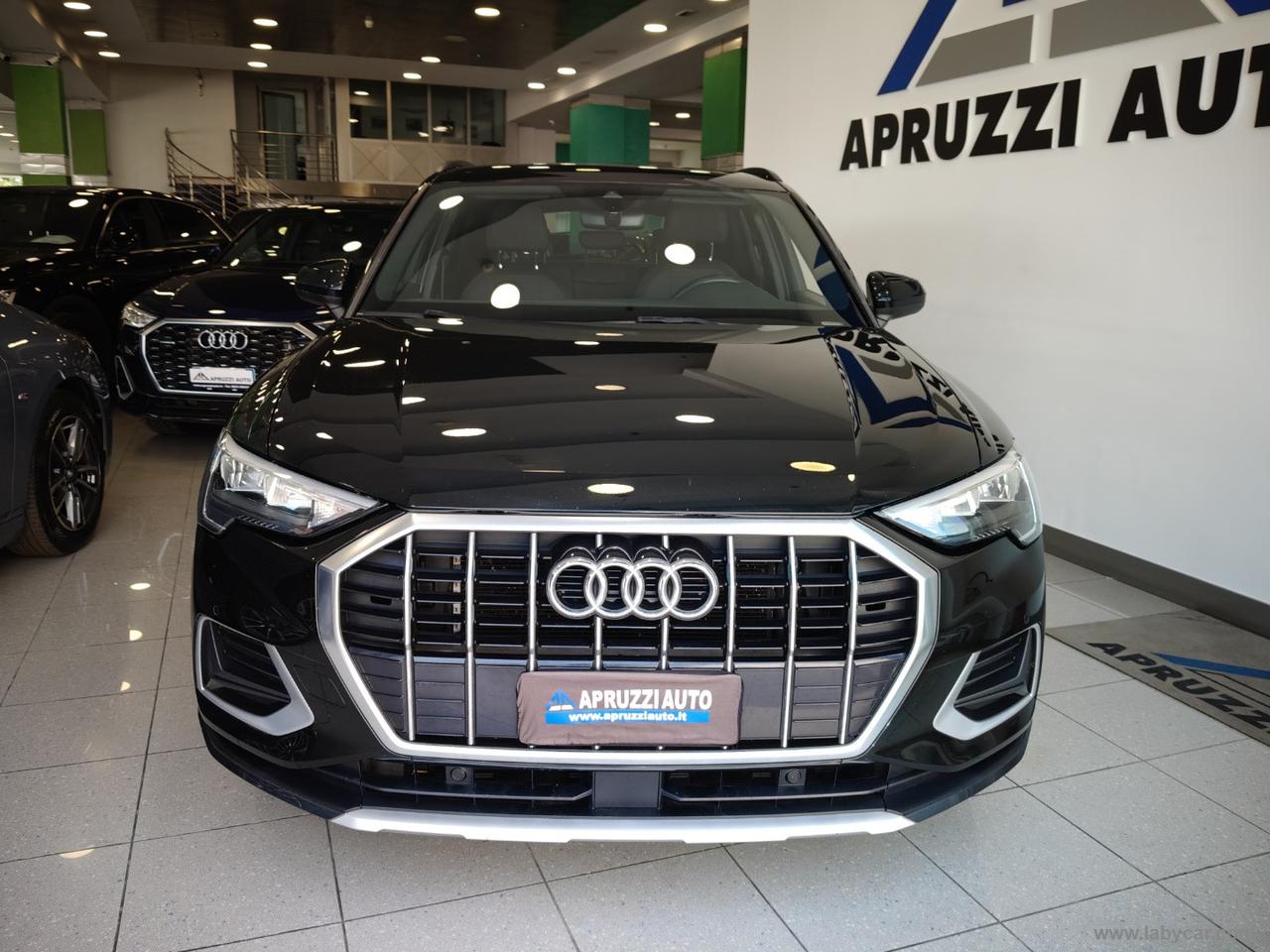 AUDI Q3 35 TDI S tronic Business Advanced